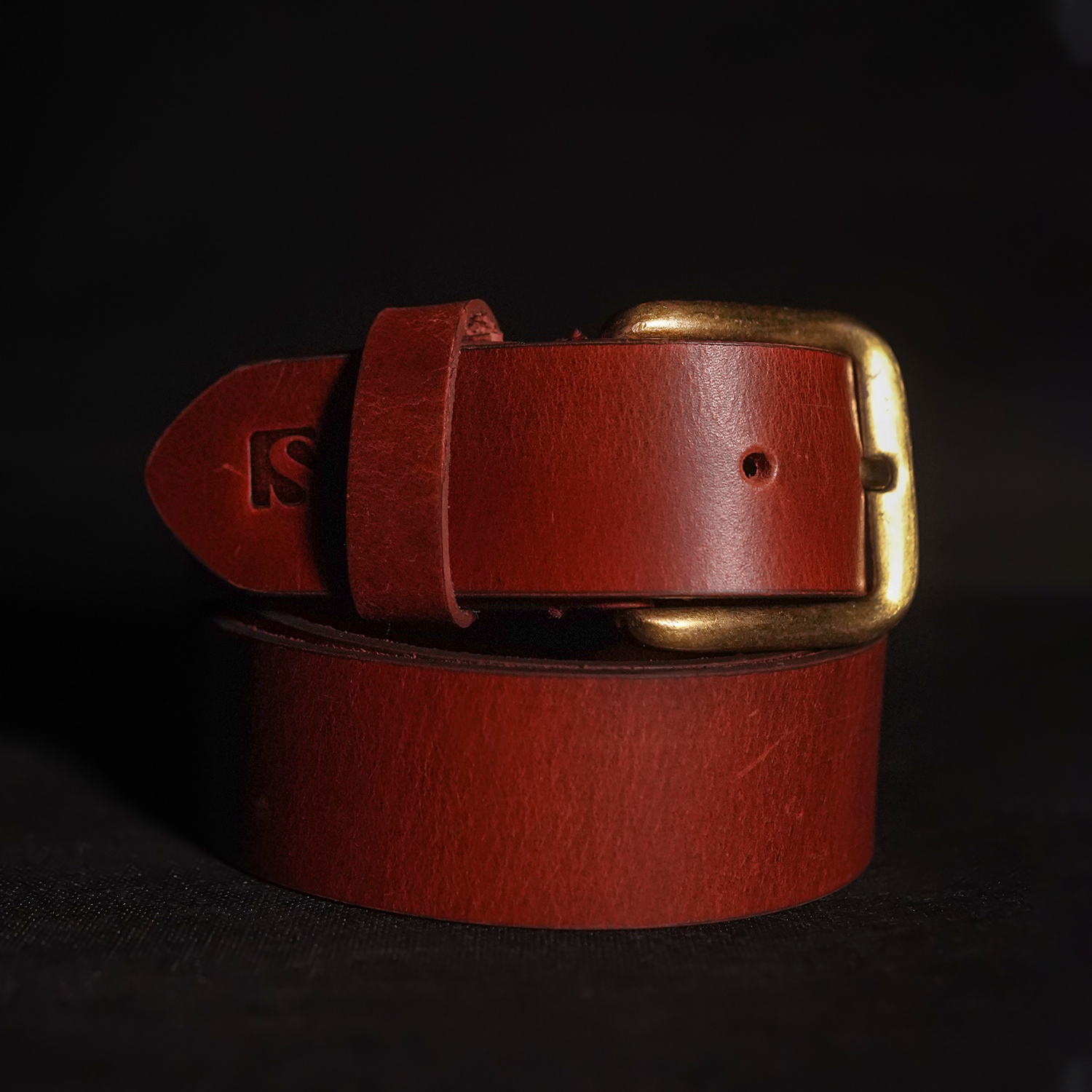 Premium Red Cowhide Belt – Handcrafted Elegance with Brass Buckle
