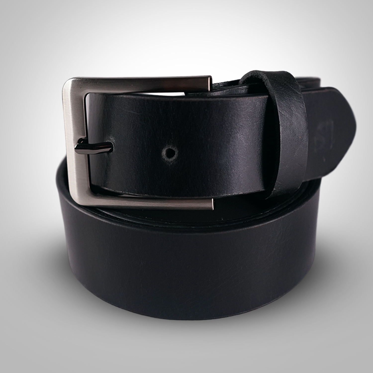 The Premium Black Leather Belt - Effortless Style