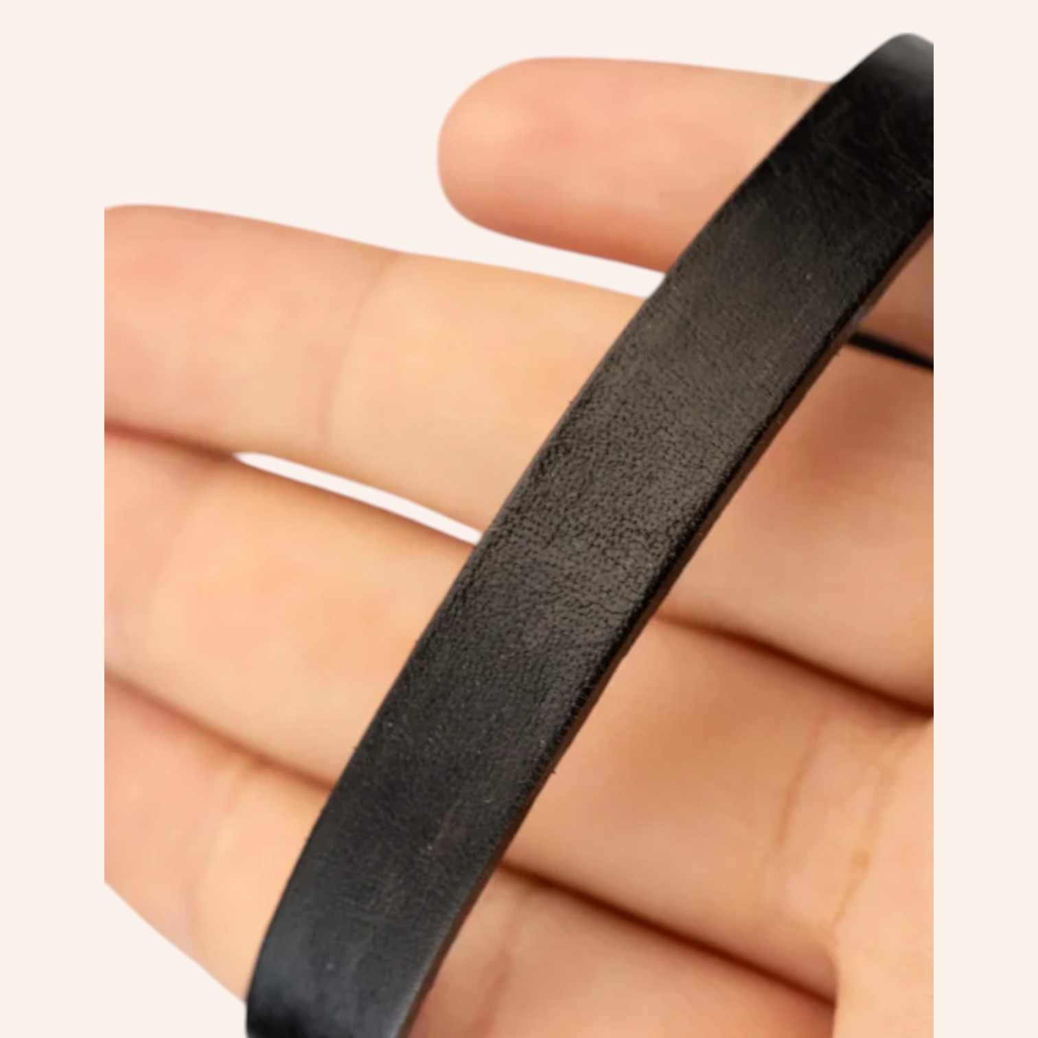Handcrafted Leather Circle Bracelet - Refined Detail